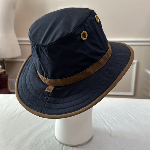 Tilley OUTBACK hat - Navy/British Tan - Picture 7 of 15